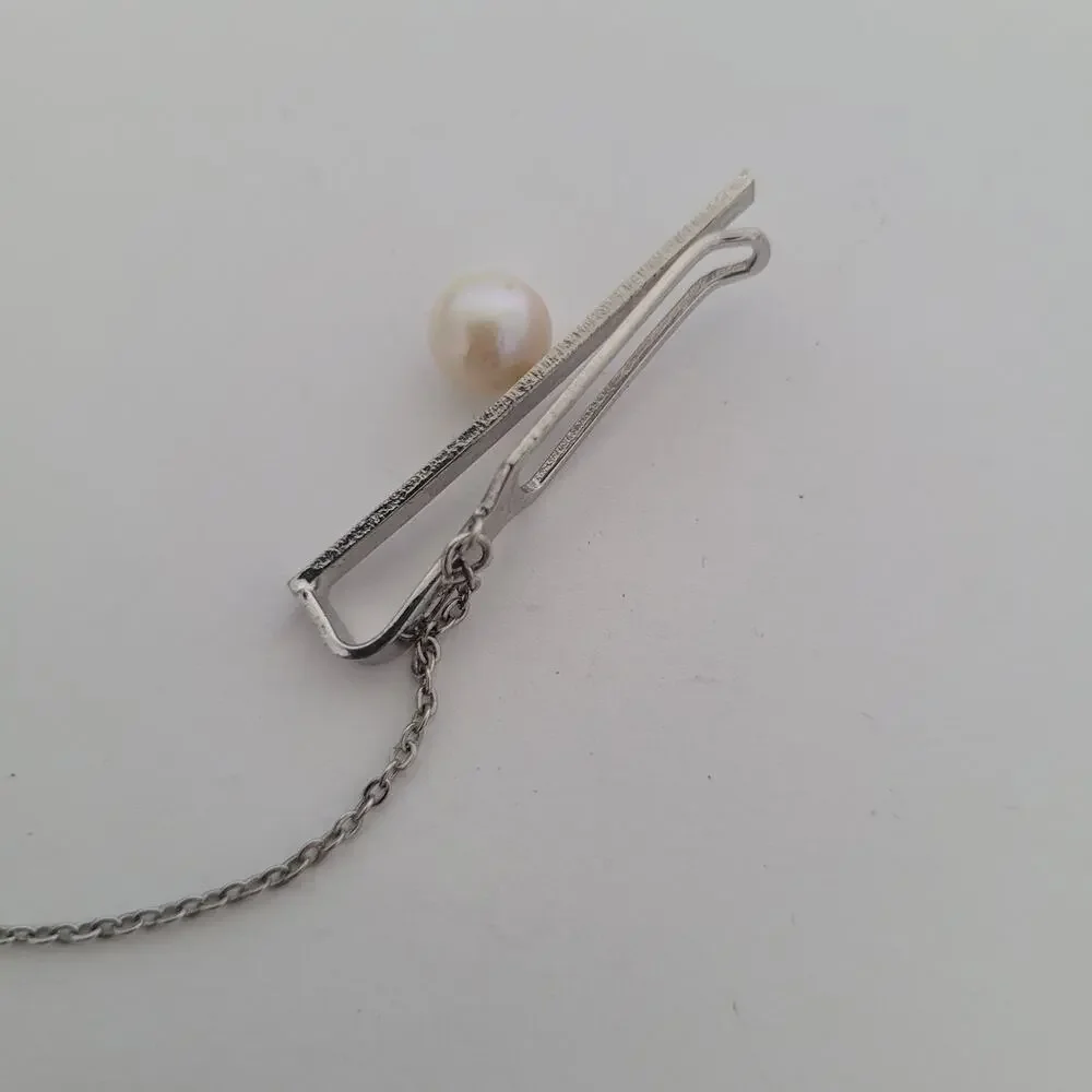 Silver Tone Tie Bar Clip Stick Clasp With Chain Faux Pearl Unbranded Small Short